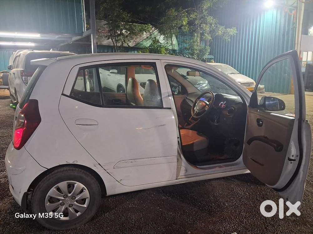Hyundai I10 2011 Petrol Well Maintained