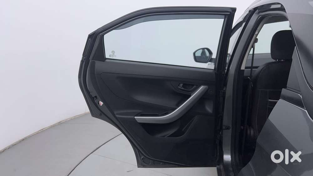 Tata Nexon 1.2 Revotron Xm (s), 2022, Petrol