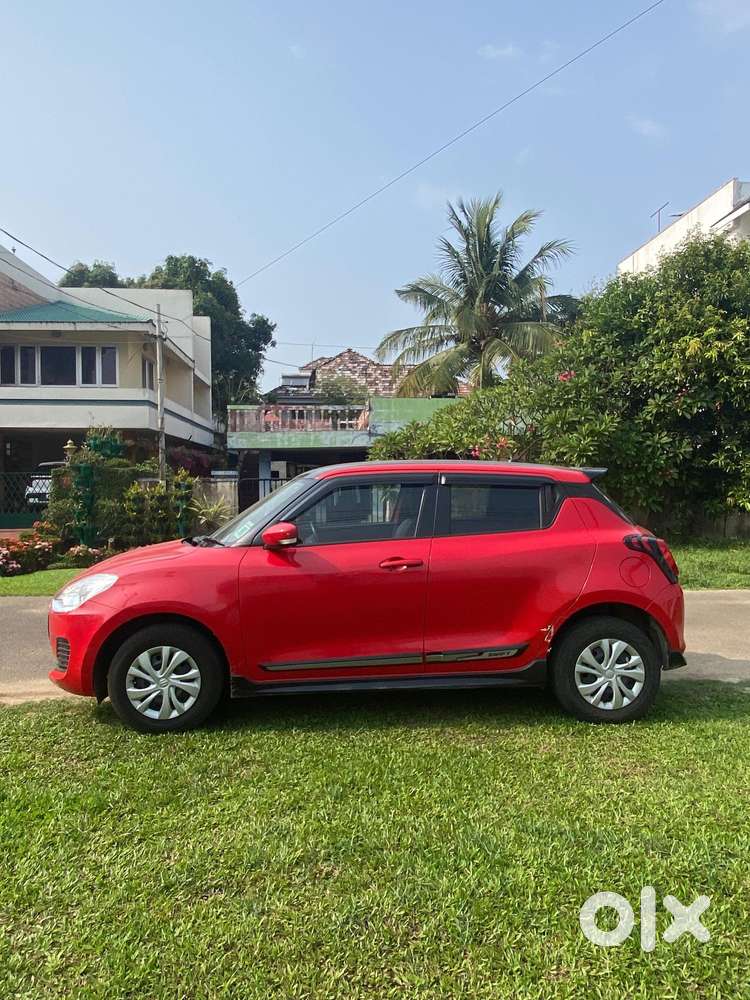 Maruti Suzuki Swift 1.2 Vxi (o), 2022, Petrol