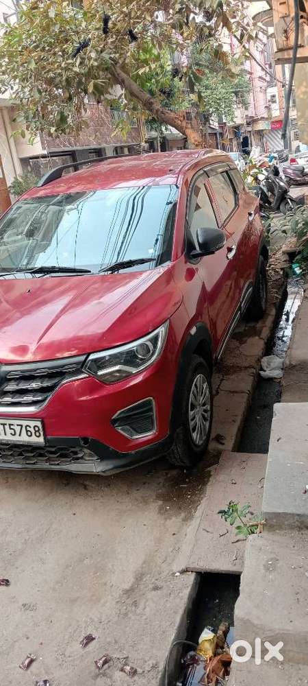 Renault Triber 1.0 Rxe, 2020, Petrol