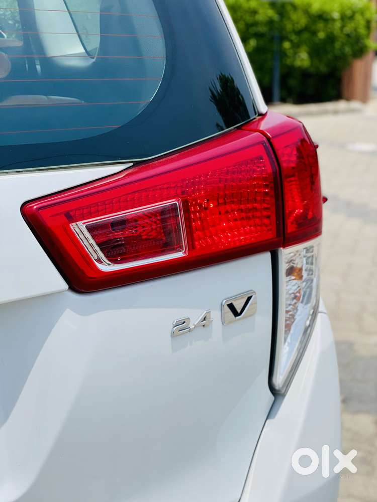 Toyota Innova Crysta 2.4 V, 2024, Diesel