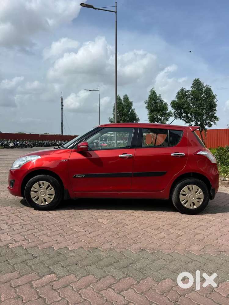 Maruti Suzuki Swift Vxi, 2013, Petrol