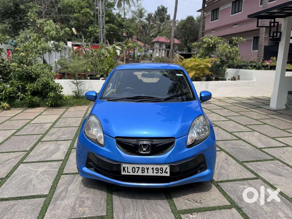 Honda Brio 2011-2013 V Mt, 2013, Petrol