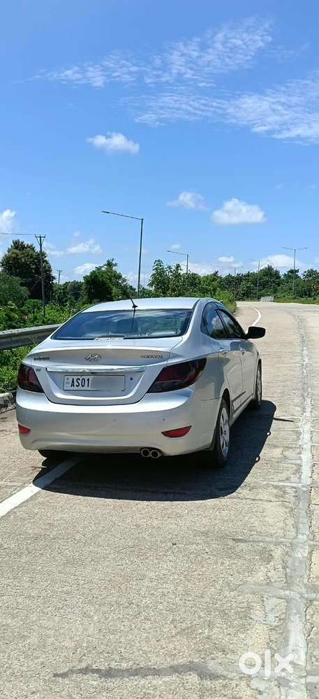 Hyundai Verna 2011 80000 Km Driven