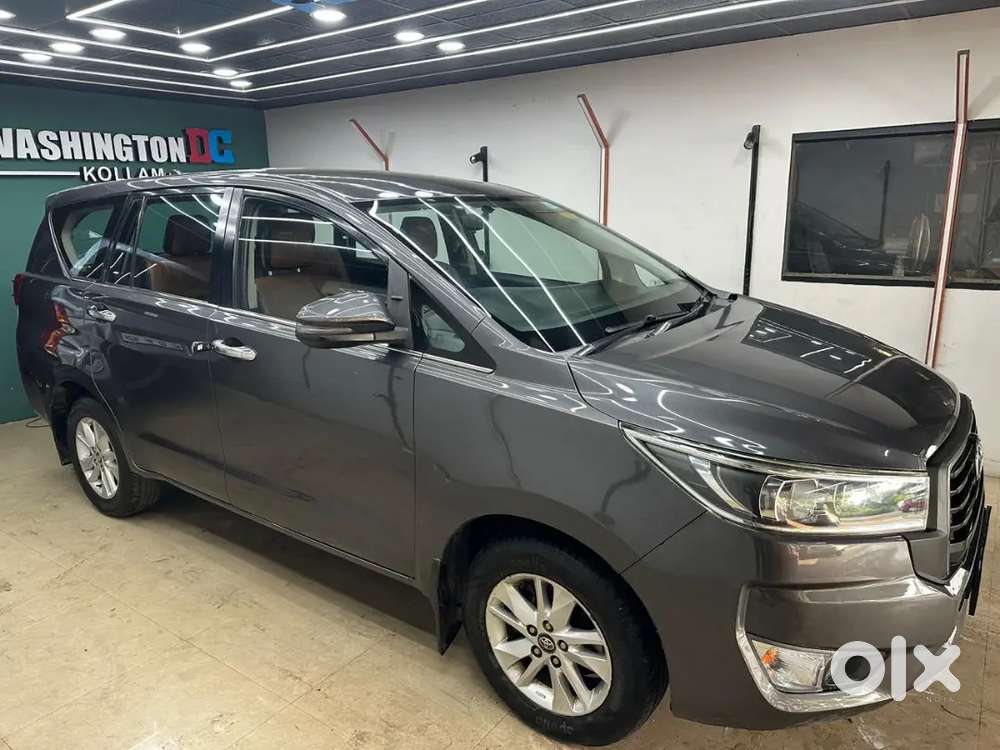 2017/ 2018 Registartion Innova Crysta Showroom History Available