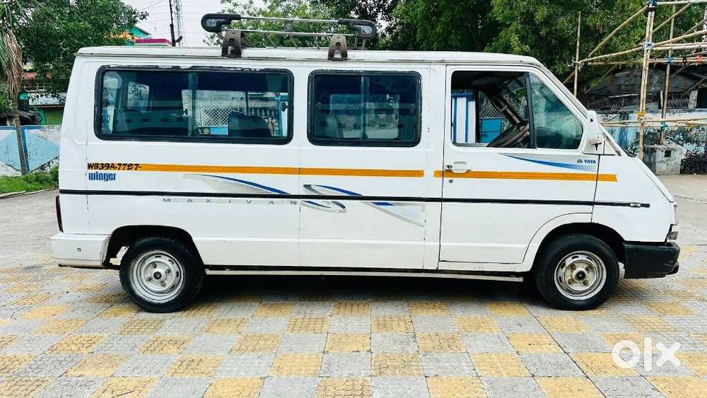 Tata Winger Deluxe - Hi Roof (ac), 2013, Diesel