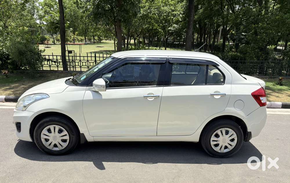 Maruti Suzuki Swift Dzire Vxi Optional, 2014, Petrol