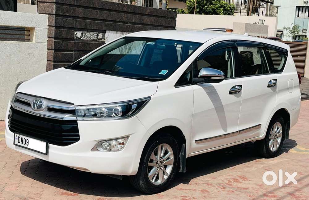 Toyota Innova Crysta 2.8z Automatic, 2017, Diesel