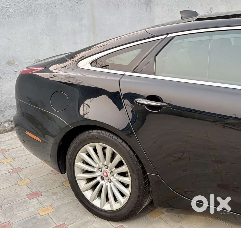 Jaguar Xj 2.0l Portfolio, 2017, Petrol