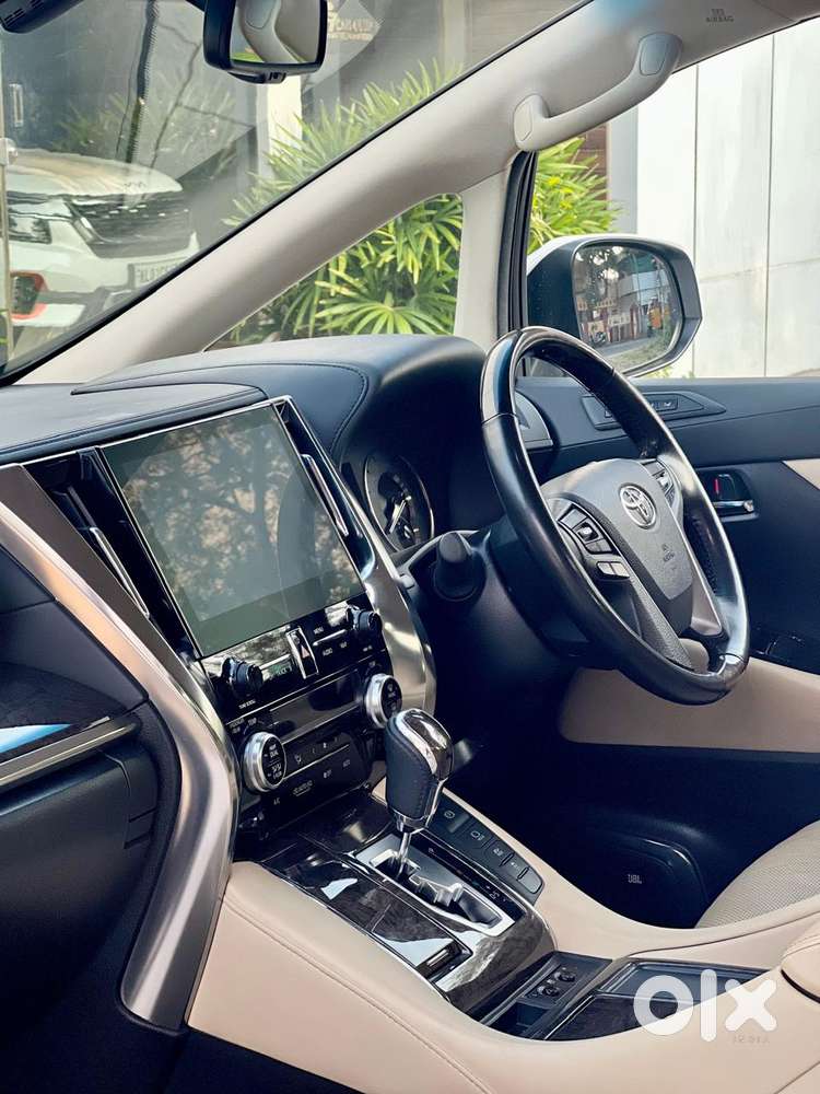 Toyota Vellfire 2.5 Hybrid, 2021, Petrol