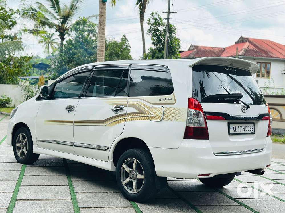 Toyota Innova 2.5 G (diesel) 7 Seater, 2011, Diesel