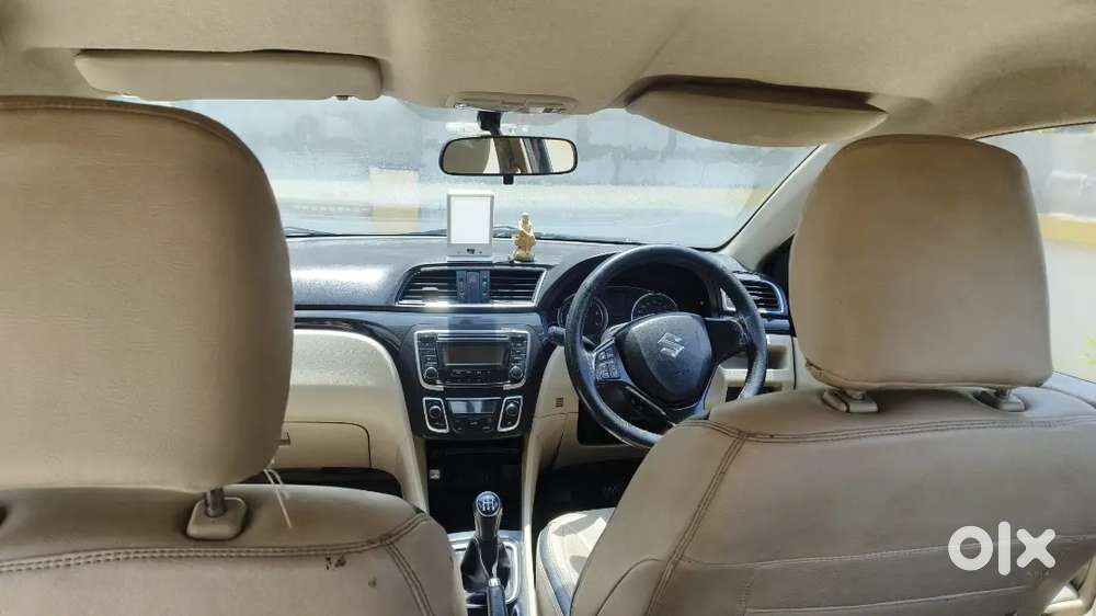 2015 Maruti Ciaz Diesel  Single Owner  1.27l Km  Full Company Servi