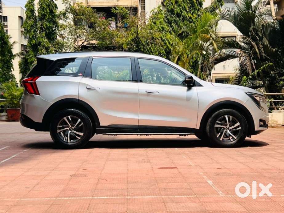 Mahindra Xuv700 2.0 Ax 5 Petrol At Str, 2022, Petrol