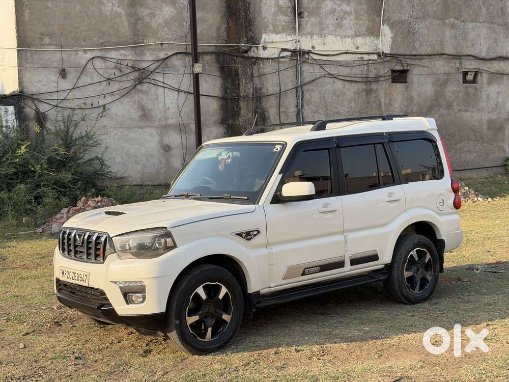 Mahindra Scorpio Classic 2.2 S 11 Mt 7 Str, 2023, Diesel