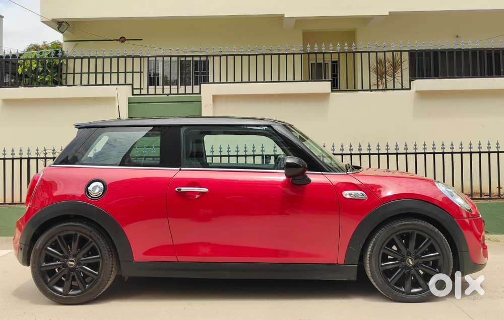 Mini Cooper 3 Door John Works, 2017, Petrol