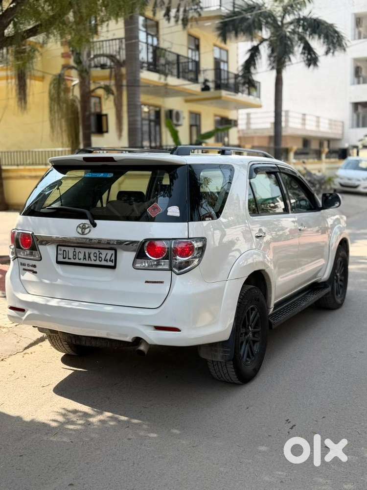 Toyota Fortuner 2015