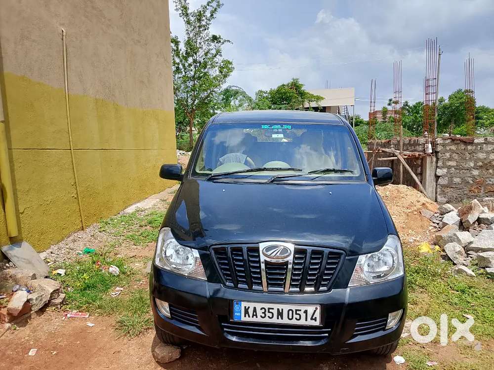 Mahindra Xylo 2011