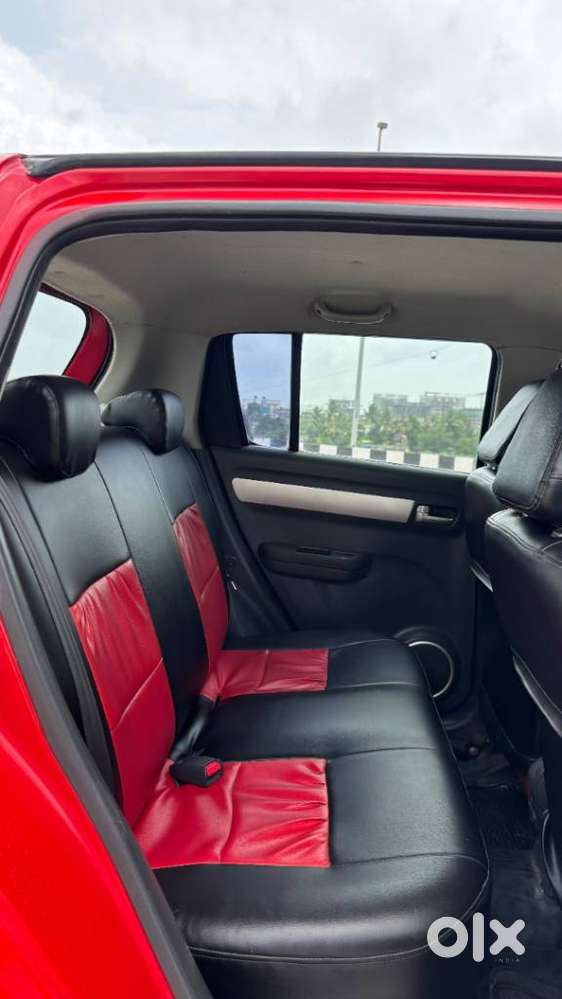 Maruti Suzuki Swift Vxi, 2011, Petrol