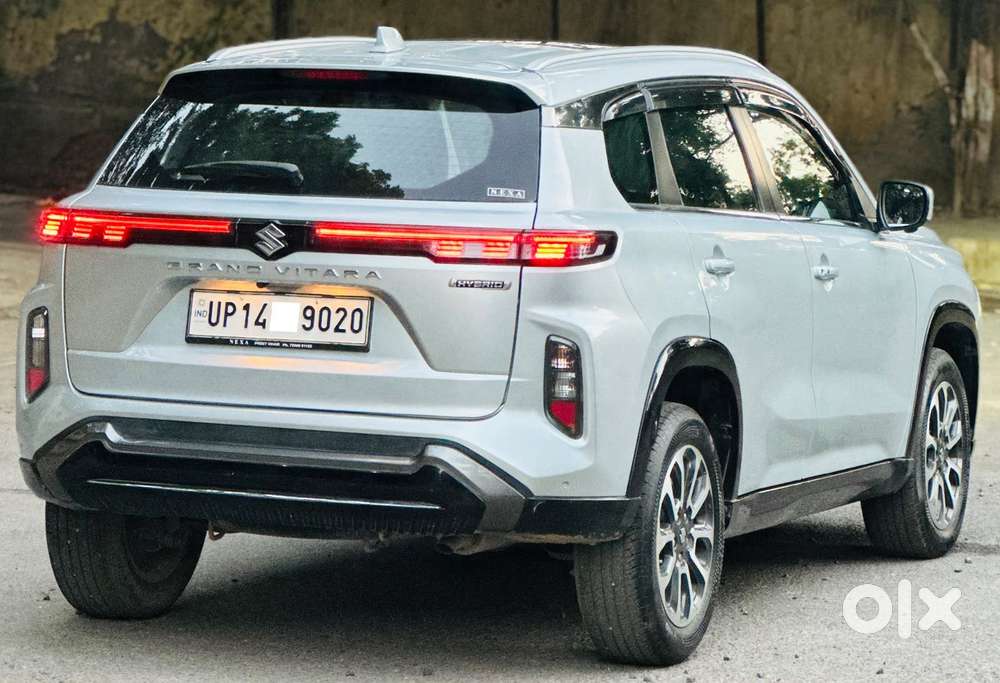 Maruti Suzuki Grand Vitara 1.5 Alpha Plus Intelligent Hybrid Ecvt, 2..