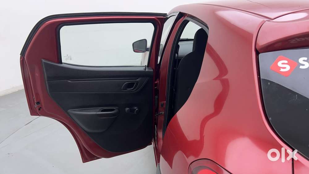 Renault Kwid 2019-ongoing 1.0 Rxt Amt (o), 2017, Petrol