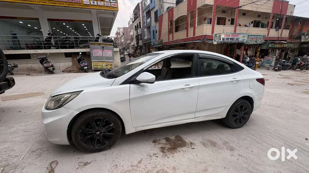 Hyundai Verna 2013 Diesel Manual