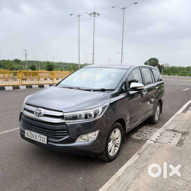 Toyota Innova Crysta 2.8z Automatic, 2016, Diesel