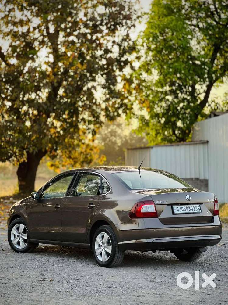 Skoda Rapid 1.0 Ambition Tsi At, 2021, Petrol