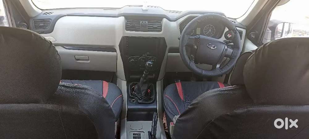 Mahindra Scorpio S2 9 2015