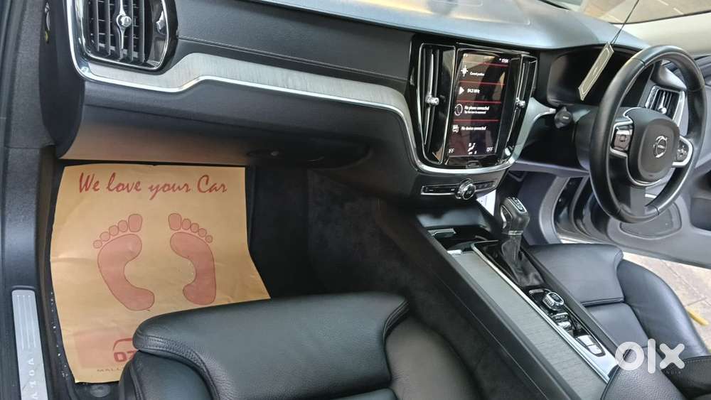 Volvo S60 T4 Petrol (top End) 2021 Dec 2022 Model | Bangalore