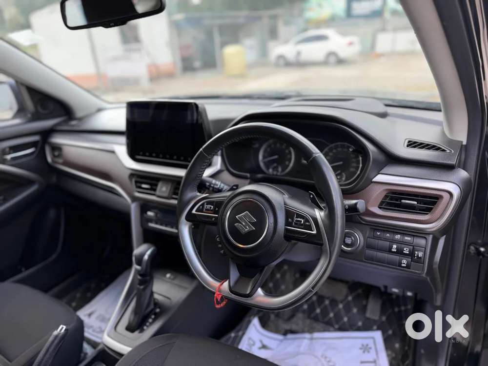 Maruti Suzuki Vitara Brezza 1.5 Zxi Plus At, 2023, Petrol