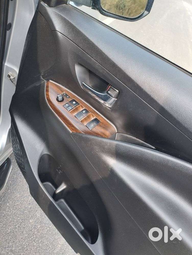 Toyota Innova Crysta [2020-ongoing] 2.4 Gx At 7 Str, 2020, Diesel