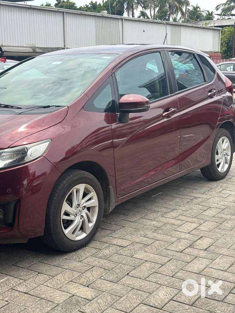 Honda Jazz V Automatic, 2015, Petrol
