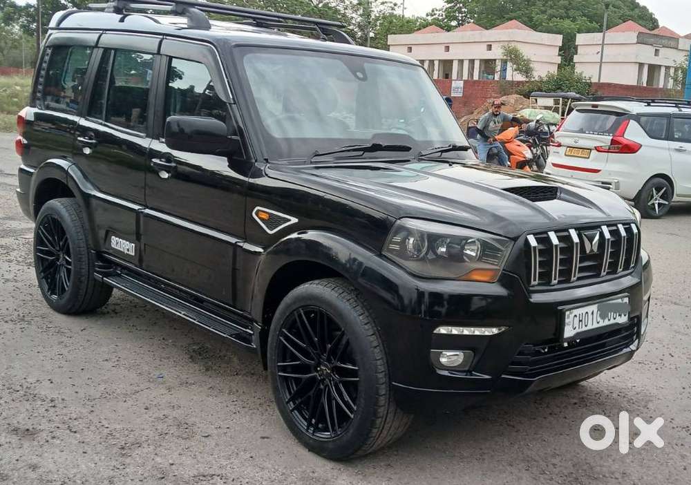 Mahindra Scorpio S10, 2017, Diesel