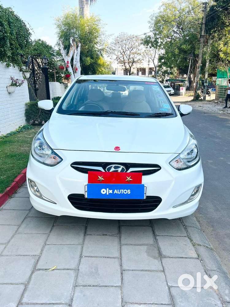 Hyundai Fluidic Verna 1.6 Vtvt Sx, 2013, Petrol