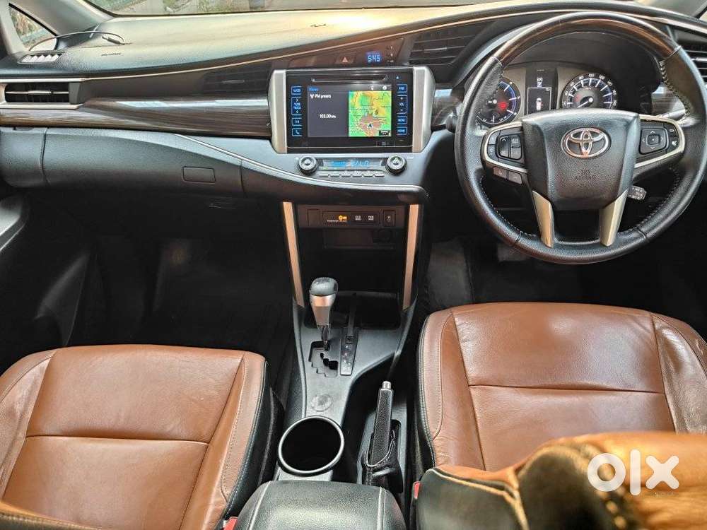 Toyota Innova Crysta 2.8 Z, 2016, Diesel