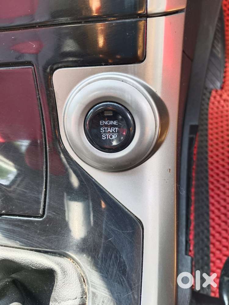 Mahindra Xuv500 W7, 2019