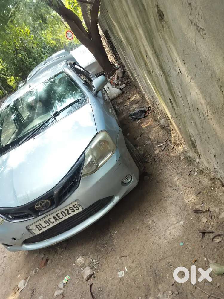 Toyota Etios 1.5 G 2012