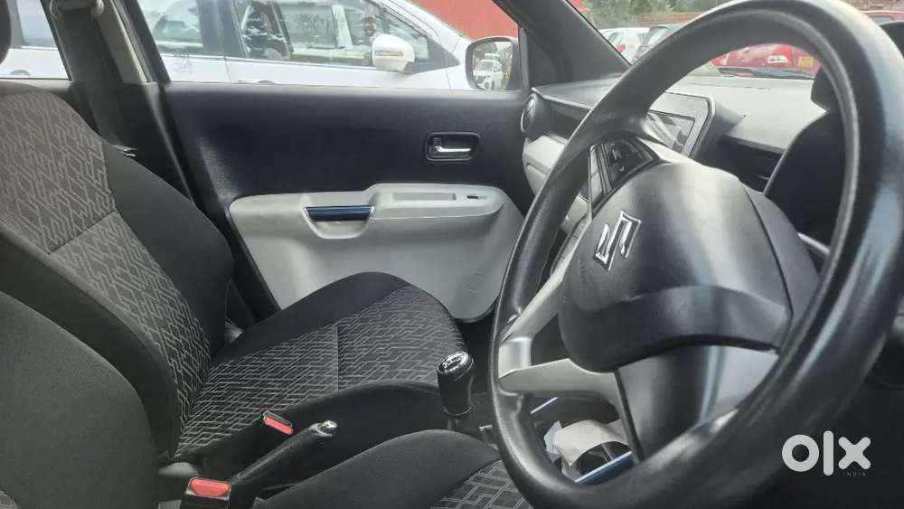 Maruti Ignis Alpha
Petrol Manual 
Top End, Button Start 
Model 2022