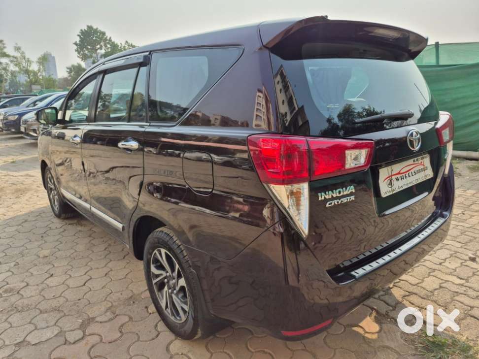 Toyota Innova Crysta [2020-ongoing] 2.7 Gx At 8 Str, 2022, Petrol