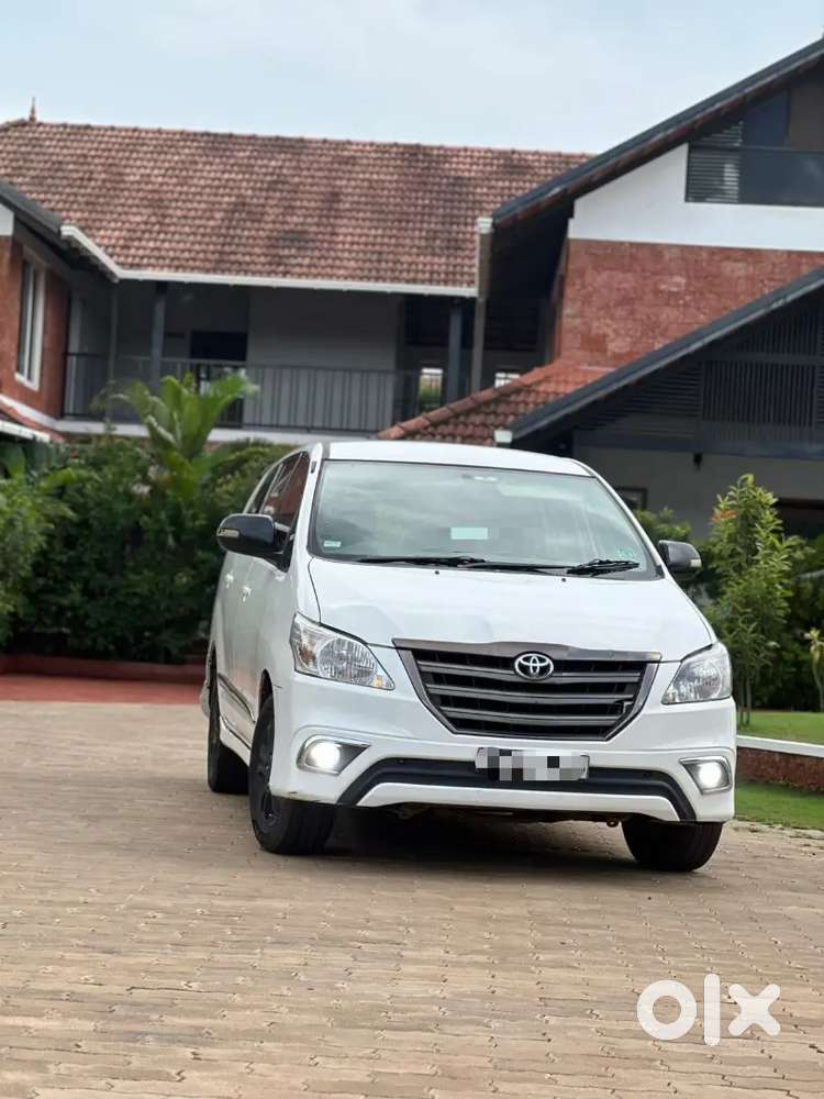 Innova 2011 Model Orginal Kerala Vehicle