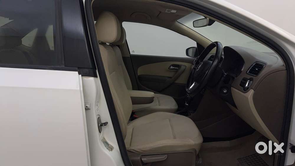 Skoda Rapid [ ] 1.5 Style Plus Tdi At, 2016, Diesel
