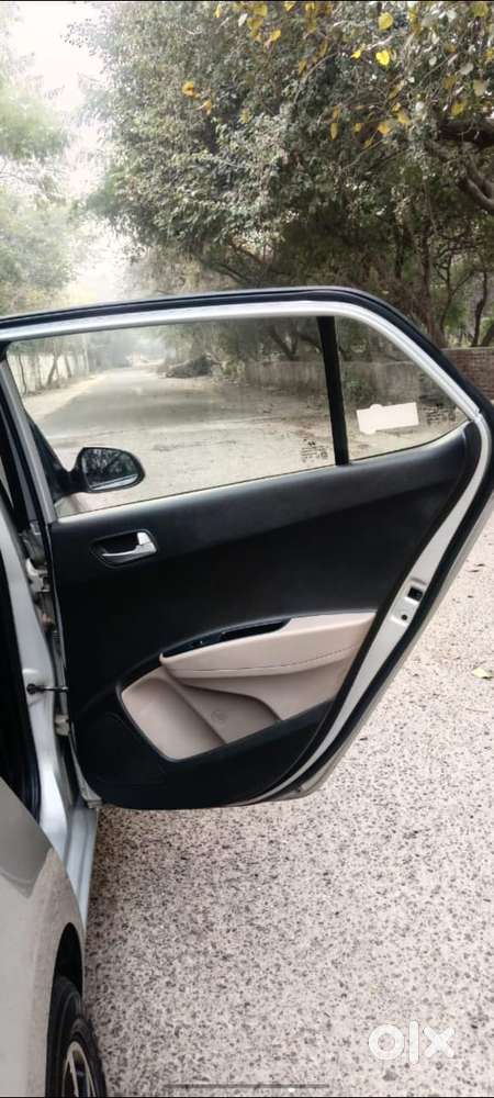 Hyundai Grand I10 Sportz, 2016, Petrol