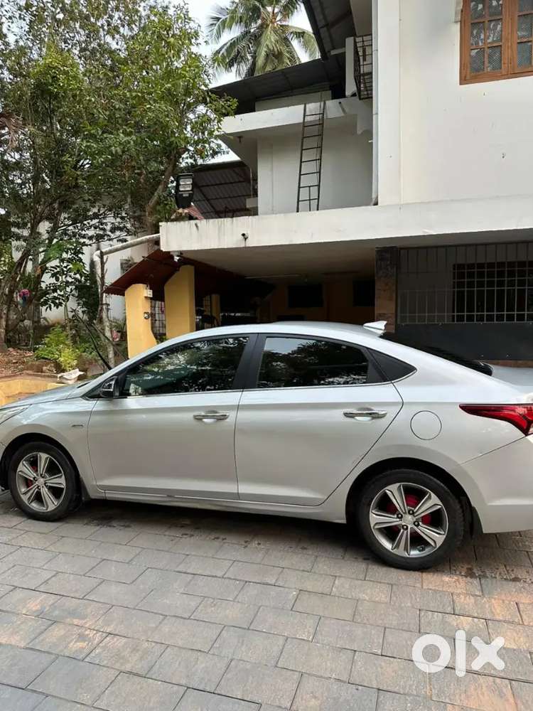 Hyundai Verna Automatic High-end Model.