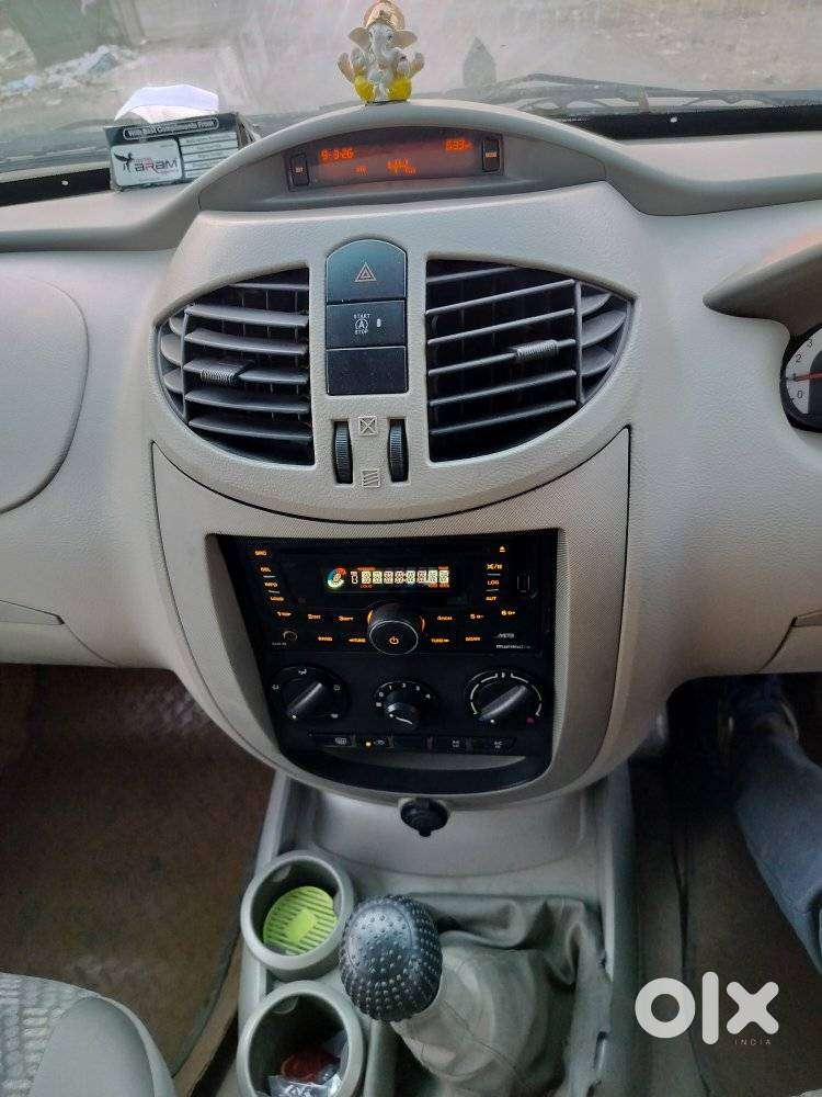 Mahindra Quanto C8, 2014, Diesel