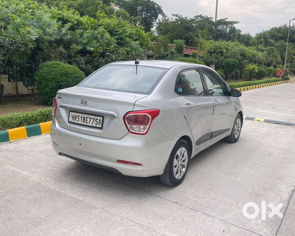 Hyundai Xcent Petrol 2015