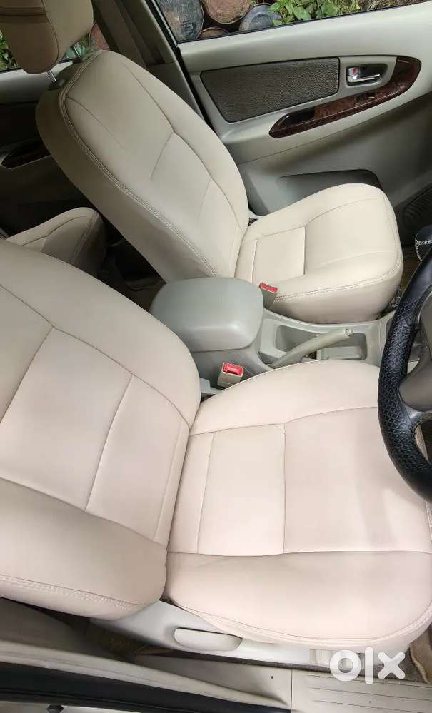 Toyota Innova 2014 Diesel Well Maintained
