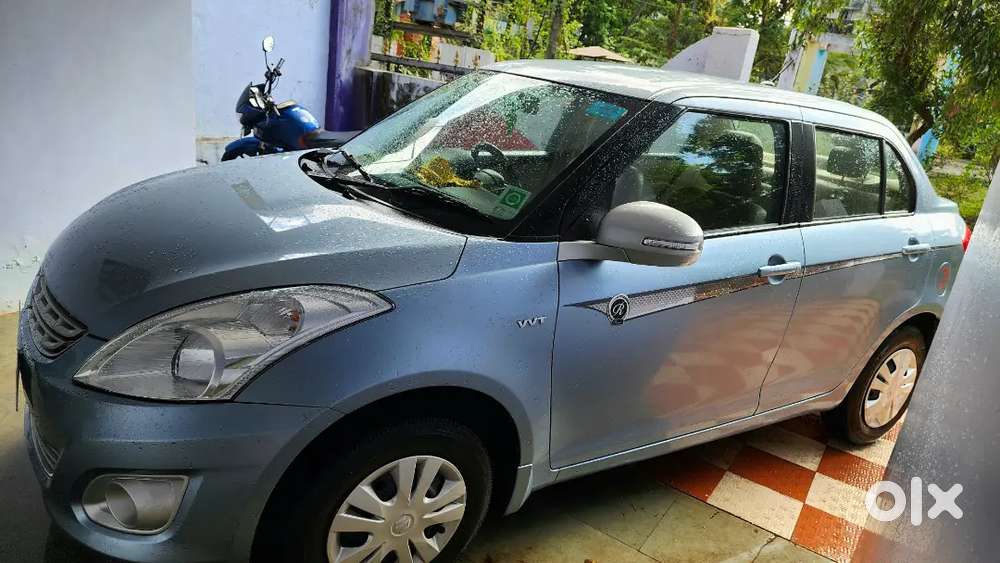 Maruti Suzuki Swift Dzire 1.2 Vxi Regal Limited 2013 Edition.