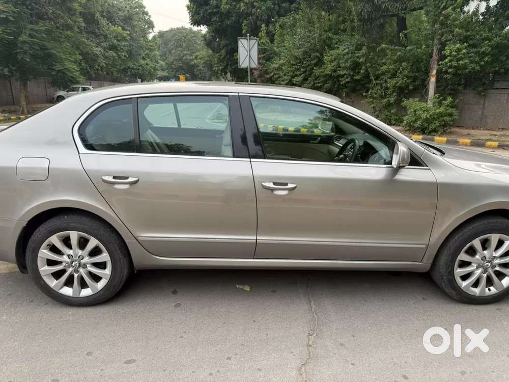 Skoda Superb, 2013, Petrol