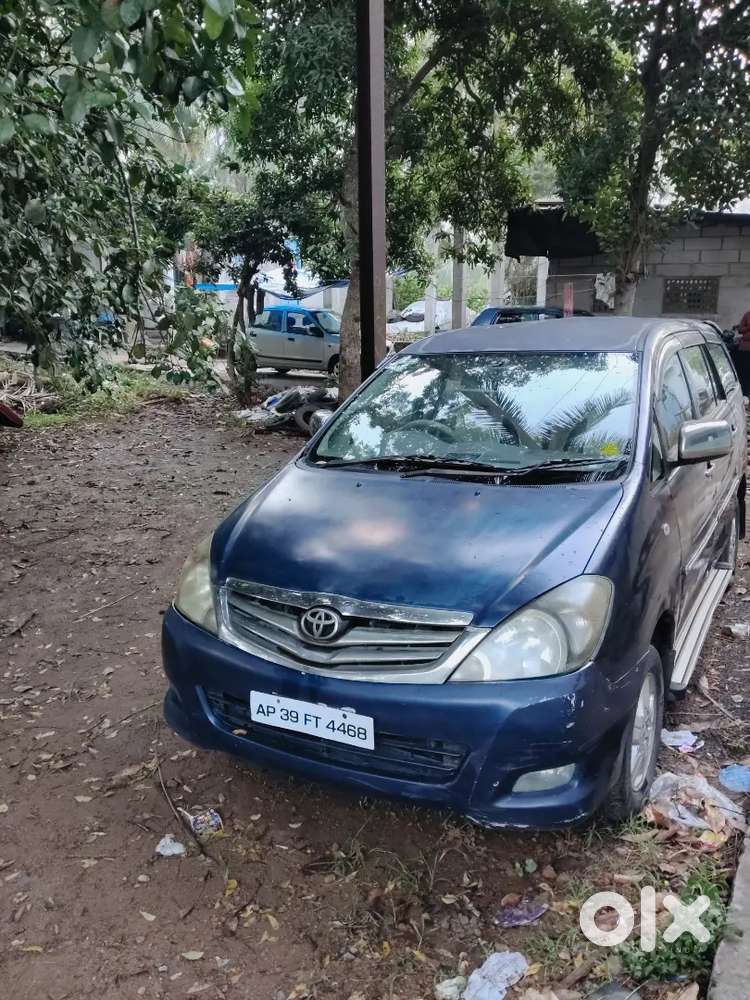 Toyota Innova 2.0 Petrol 2005