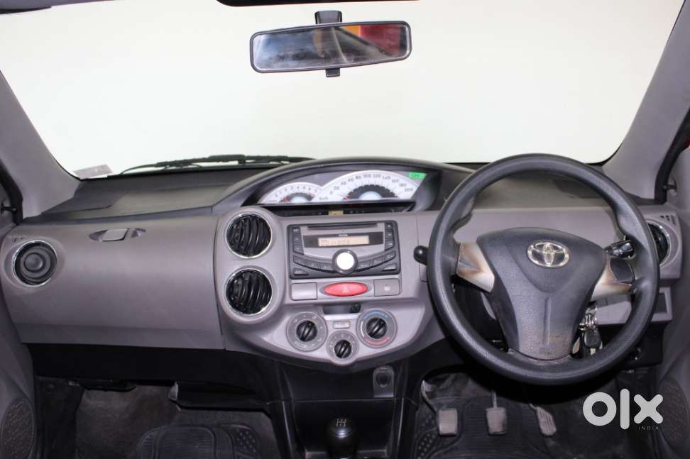 Toyota Etios 2010-2012 V, 2011, Petrol